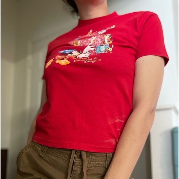 𝅺Disney World Believes in Magic Graphic Baby‎ Tshirt Small - Picture 2 of 3